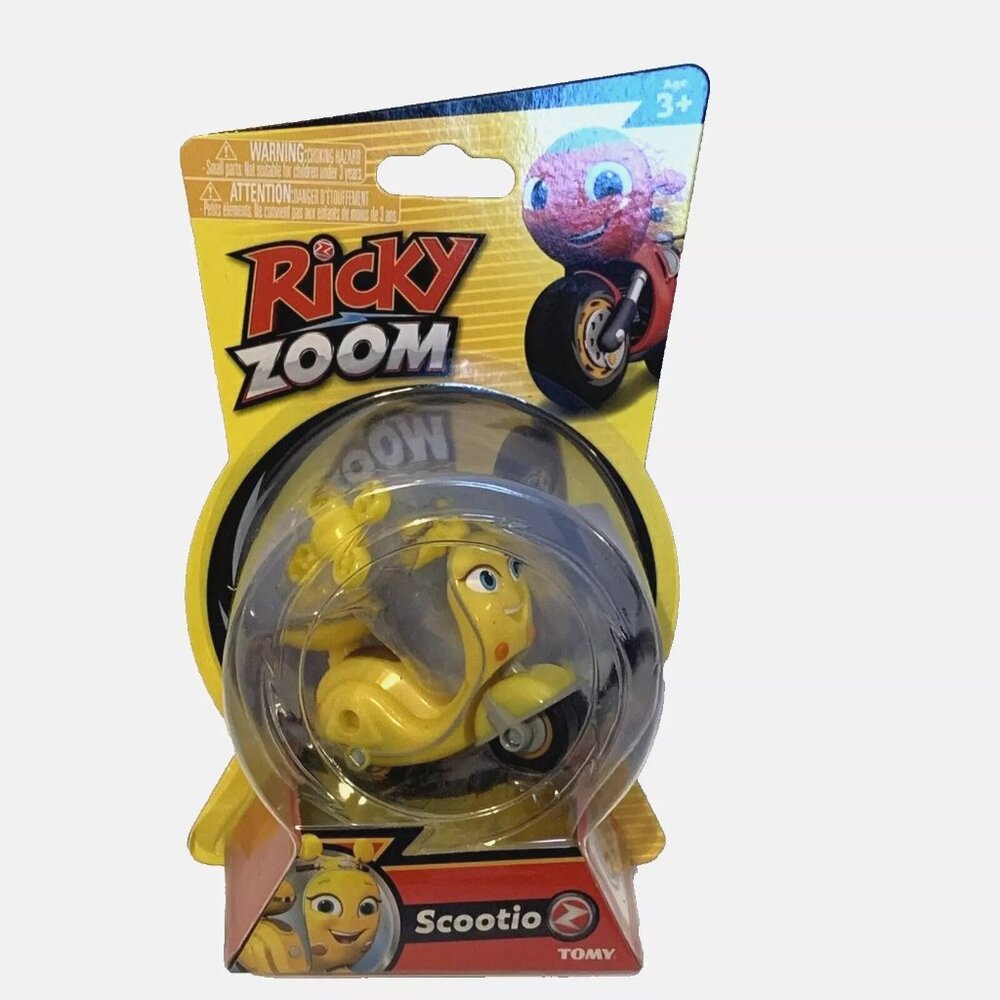Scootio Ricky Zoom Scooter 3 Action Figure by Tomy NIB Yellow free standing